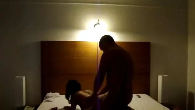 二つのバンパーは、ホテルの部屋で貧しい女の子をレイプ 女性 用 av サンプル