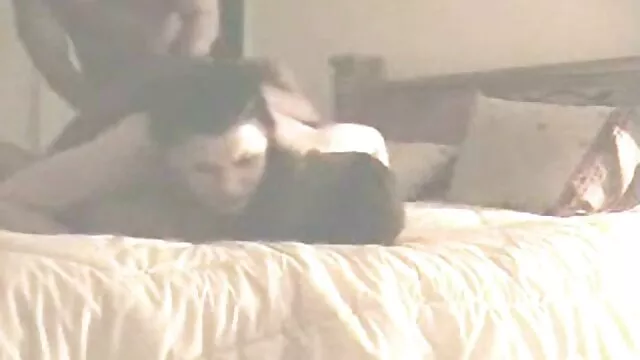 女性の拳、拳の犬とダブルハミング 女性 向け x video