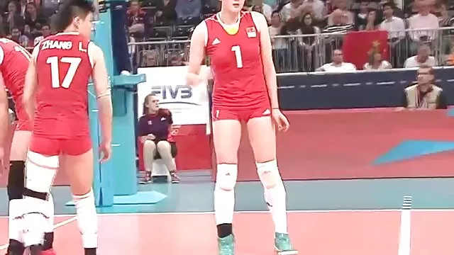 女の子が踊って、その後、彼女は猫をマッサージ av 無料 女性 用