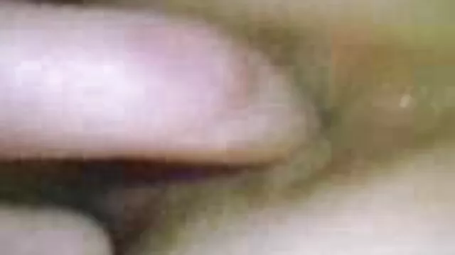 夫人によるLovelyangel キム-グリルはカメラに話し、大きく、明るく、湾曲した穴を披露します 女性 用 無料 av 動画