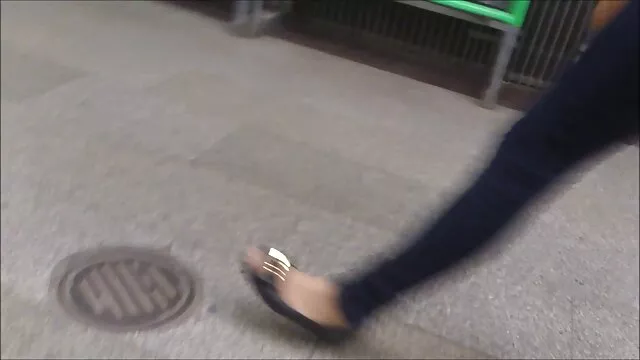 若い黒人女性、白人男性 女性 用 エッチ 動画